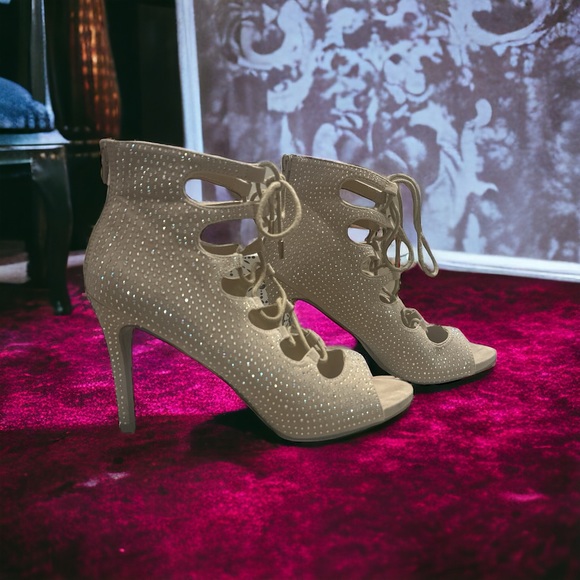 BONGO Champagne Rhinestone Lace Up Zipback Dress Heels Shooties 8 - Picture 3 of 8